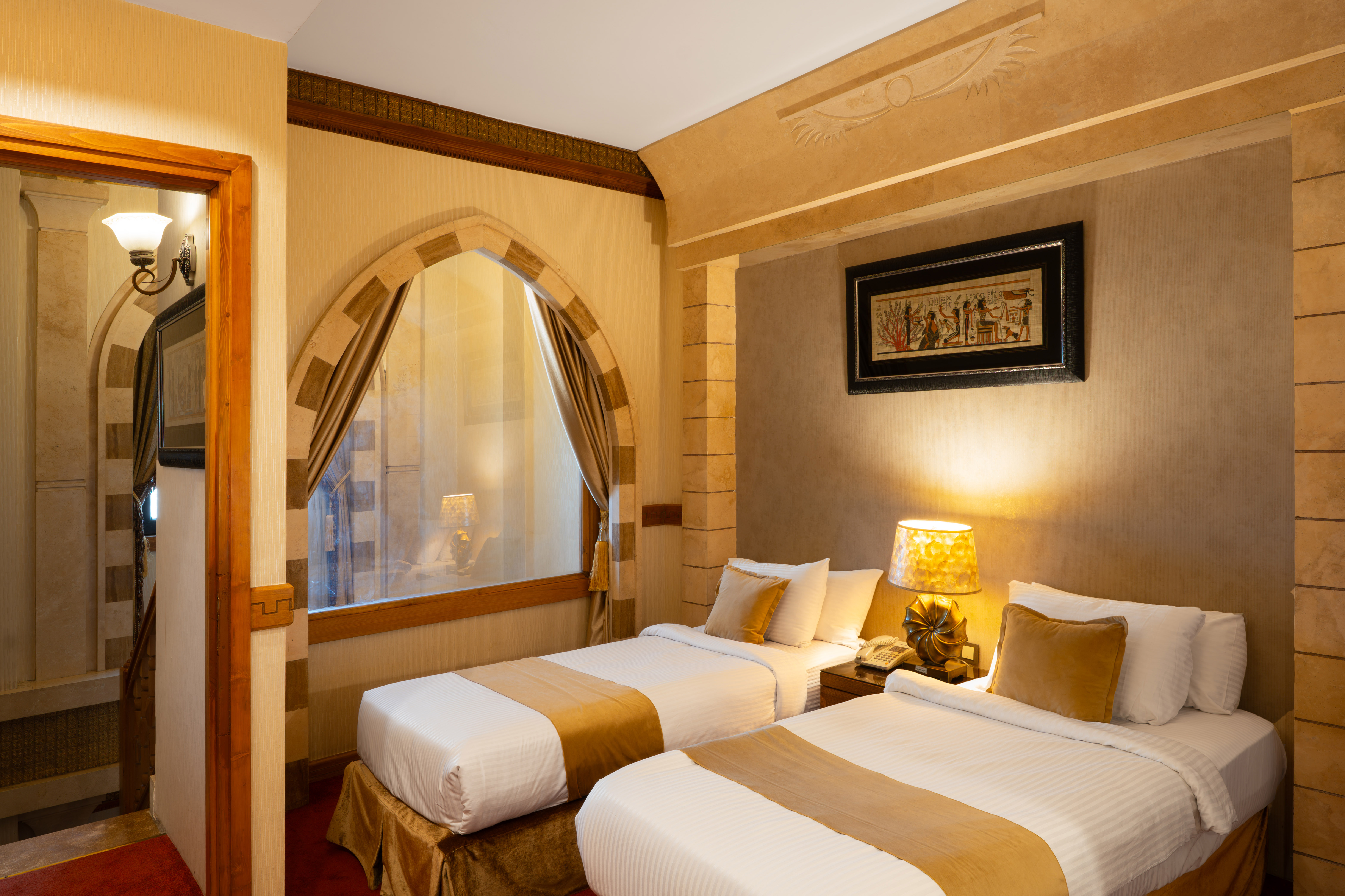 Darvishi Hotel