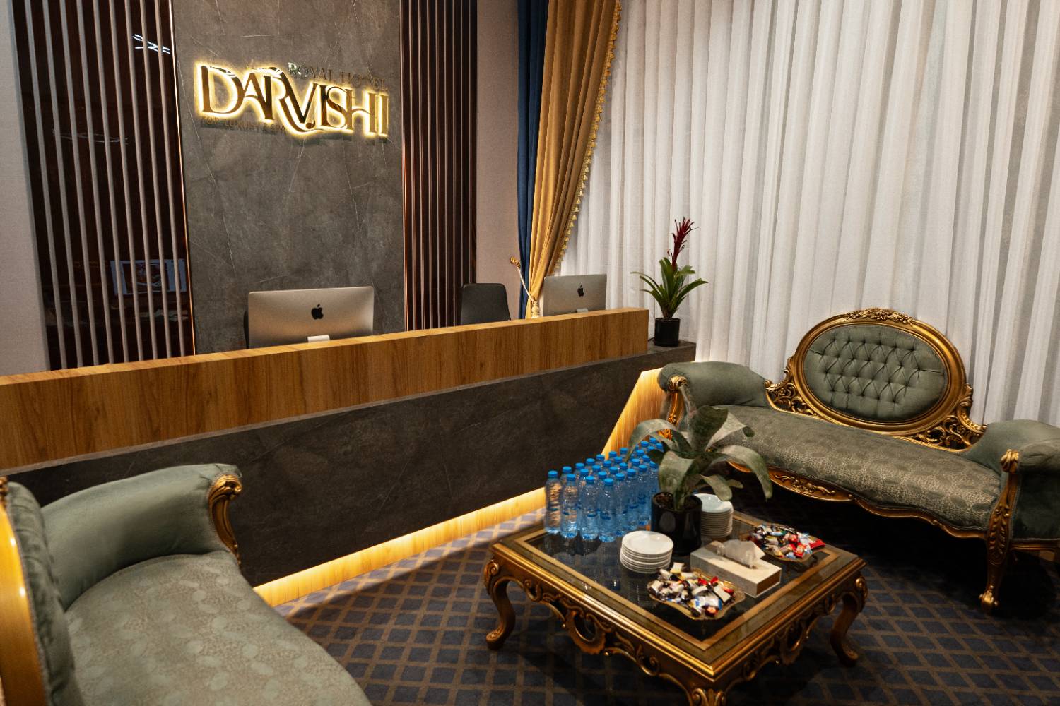 Darvishi Hotel