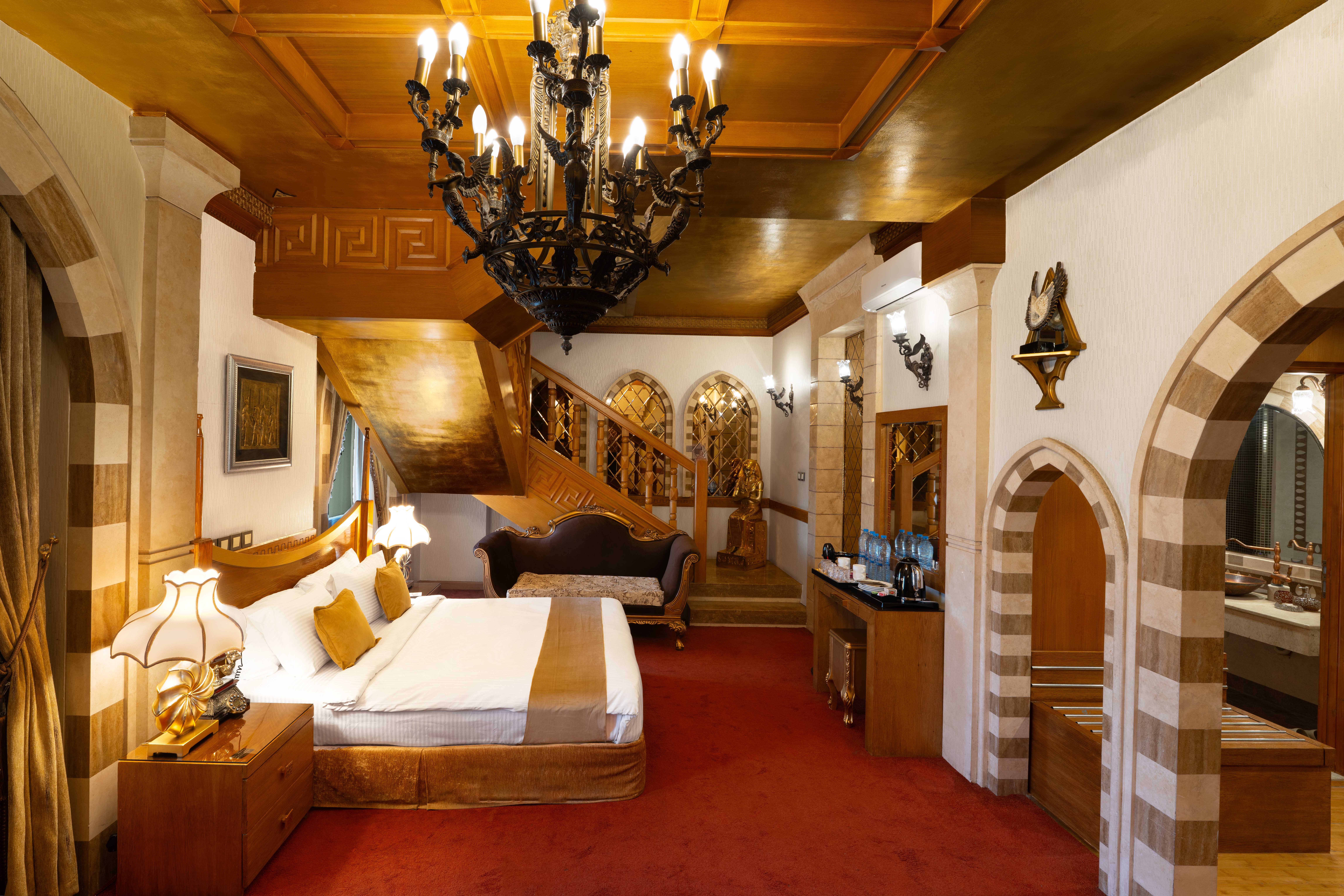 Darvishi Hotel