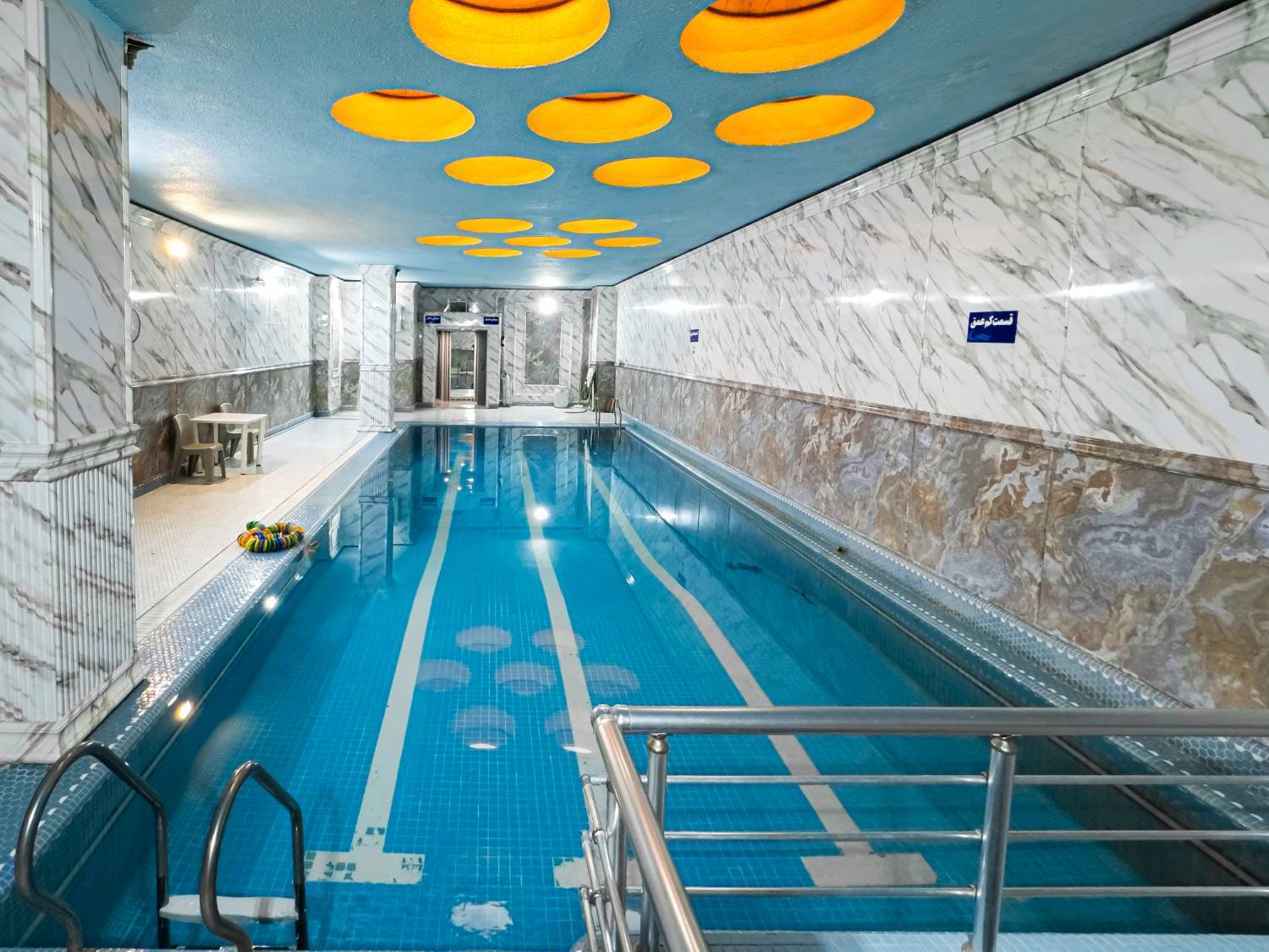 Parsian Ali-Qapu Hotel
