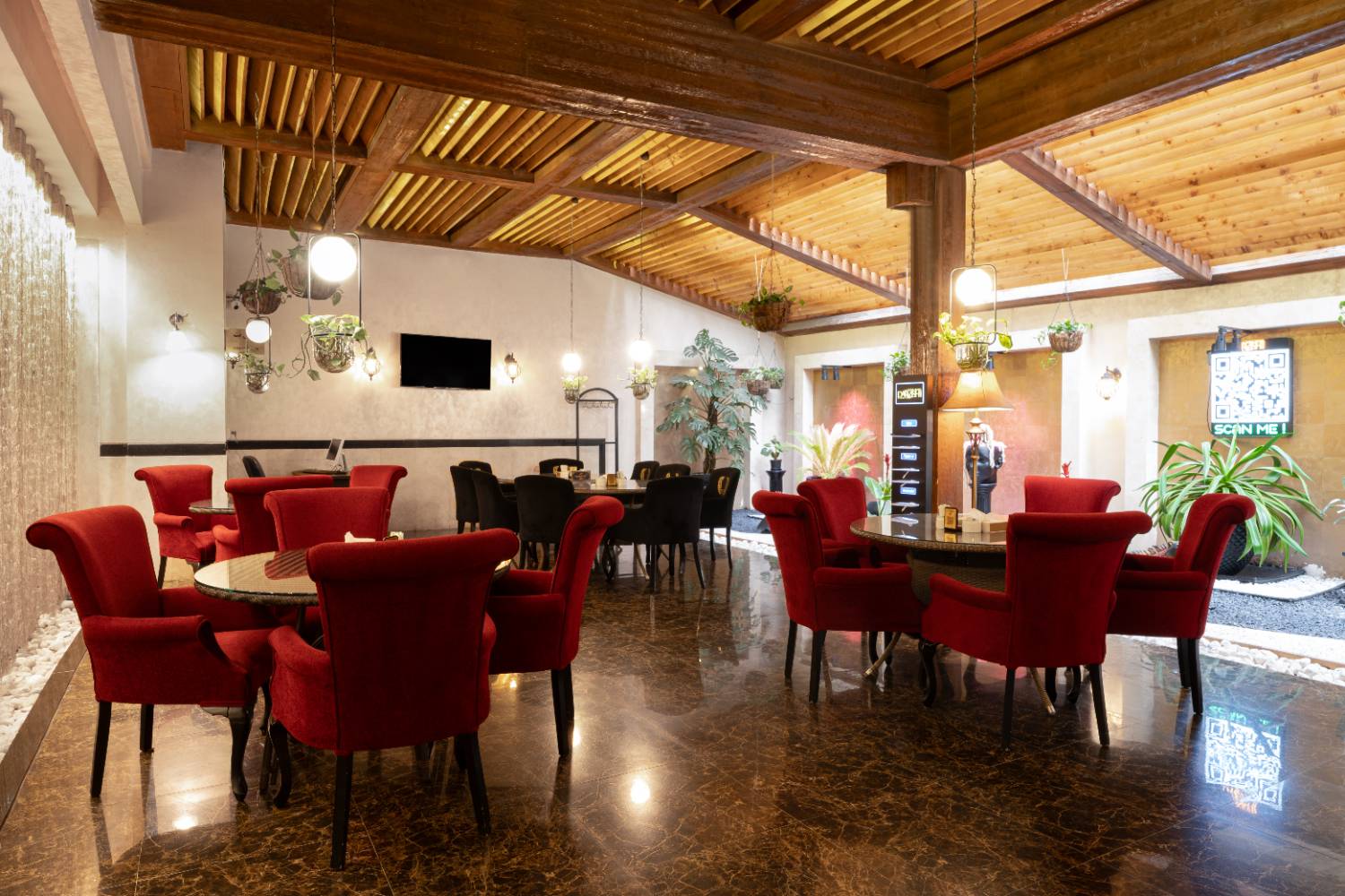 Darvishi Hotel
