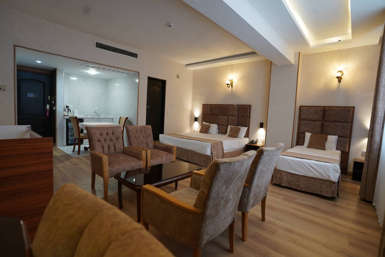 Park Saadi Hotel