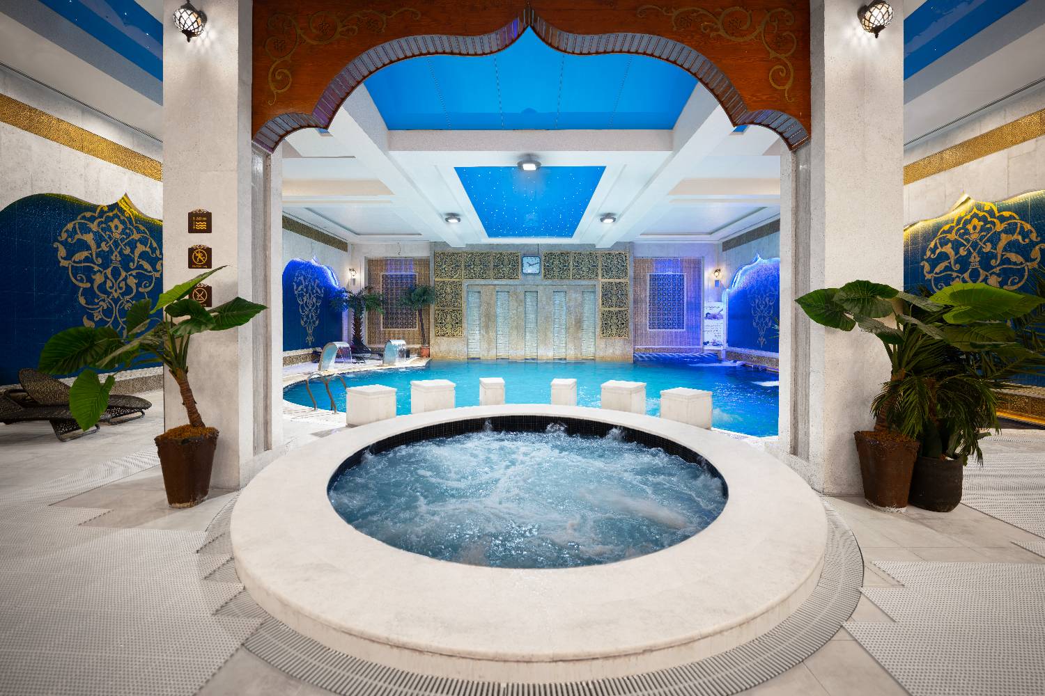 Darvishi Hotel