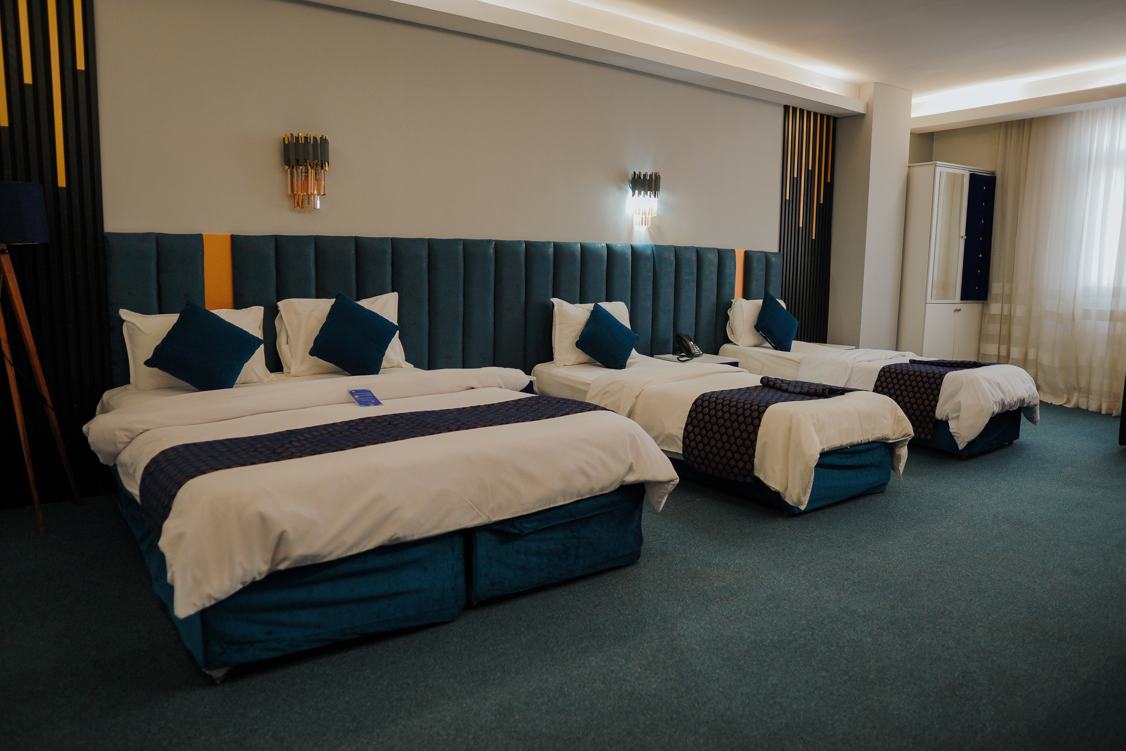 Dariush Hotel