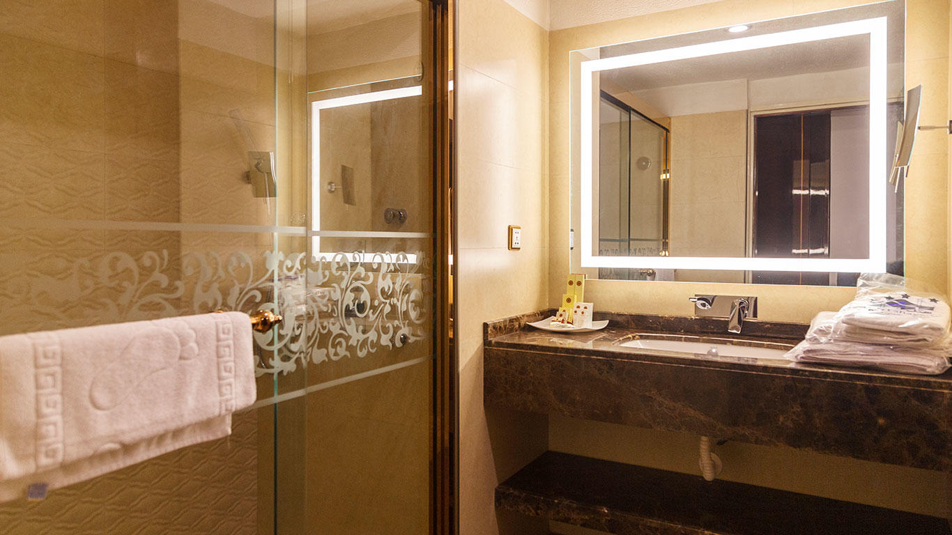 Shayan Hotel