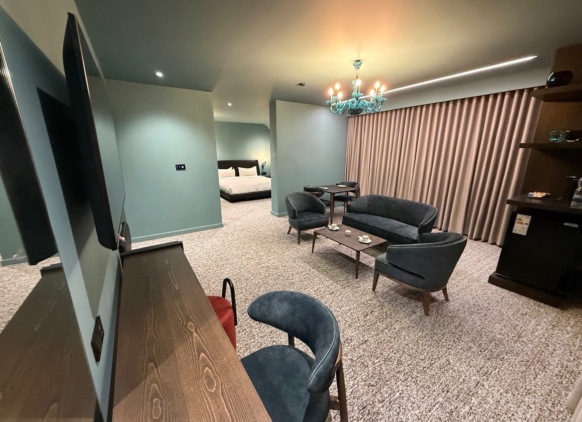 Raamtin Hotel