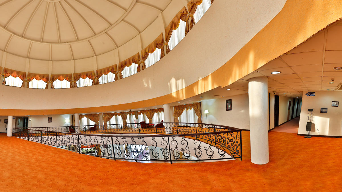 Laleh Hotel