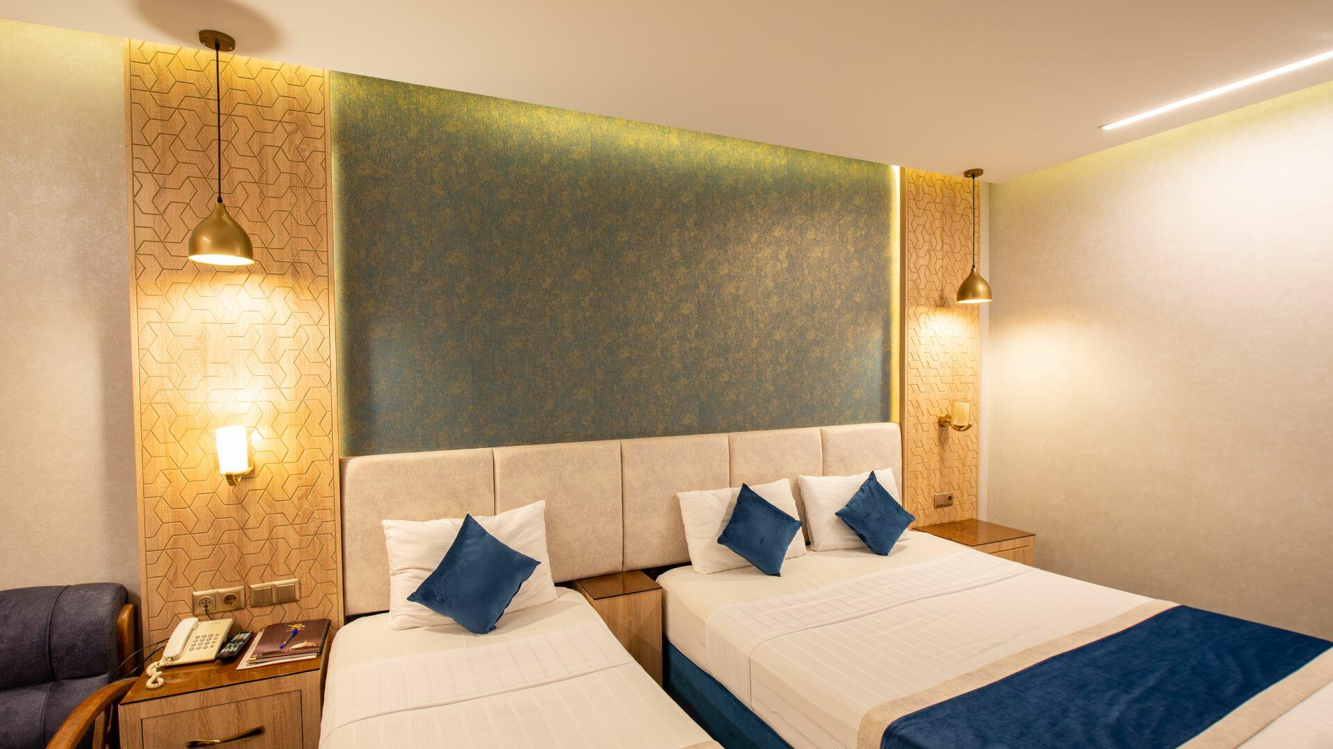 Setareh Hotel