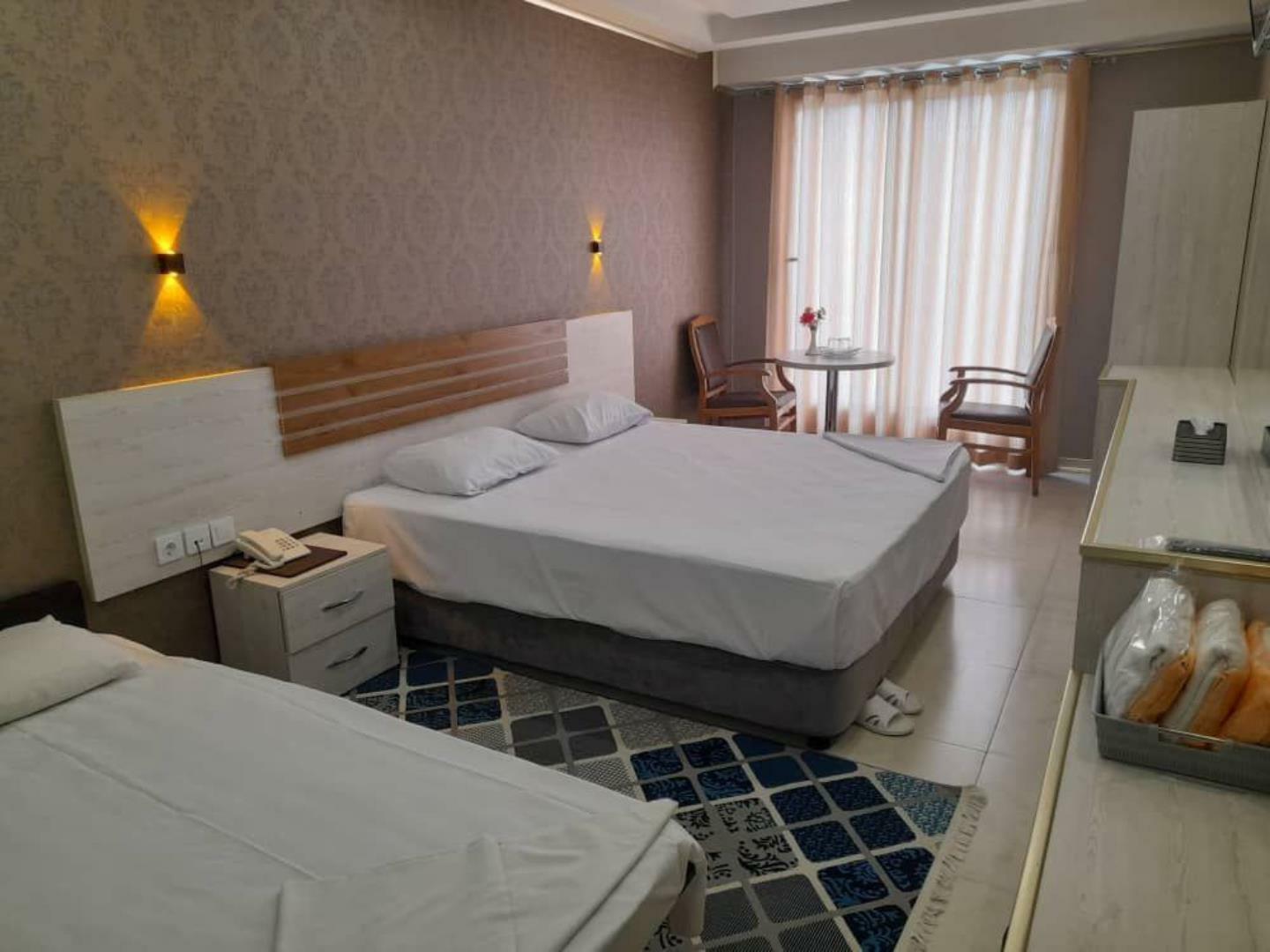Sepahan Hotel