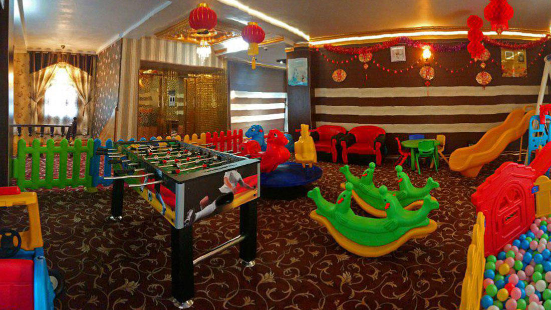 Ferdows Hotel