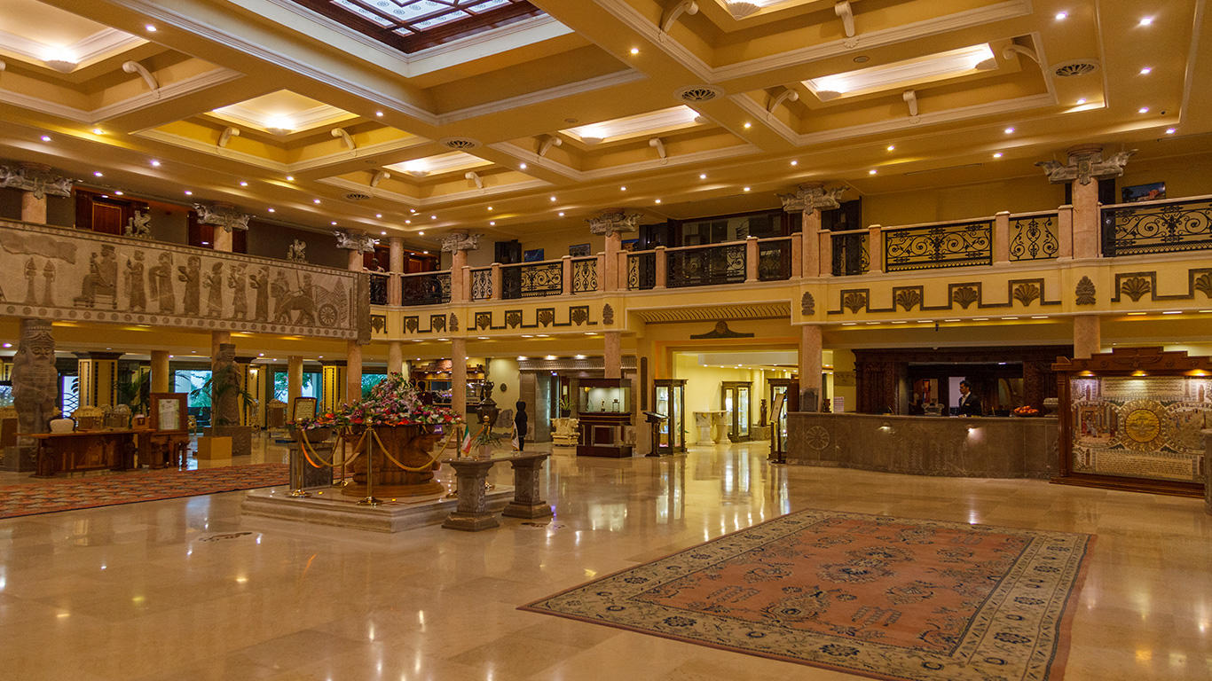 Dariush Grand Hotel
