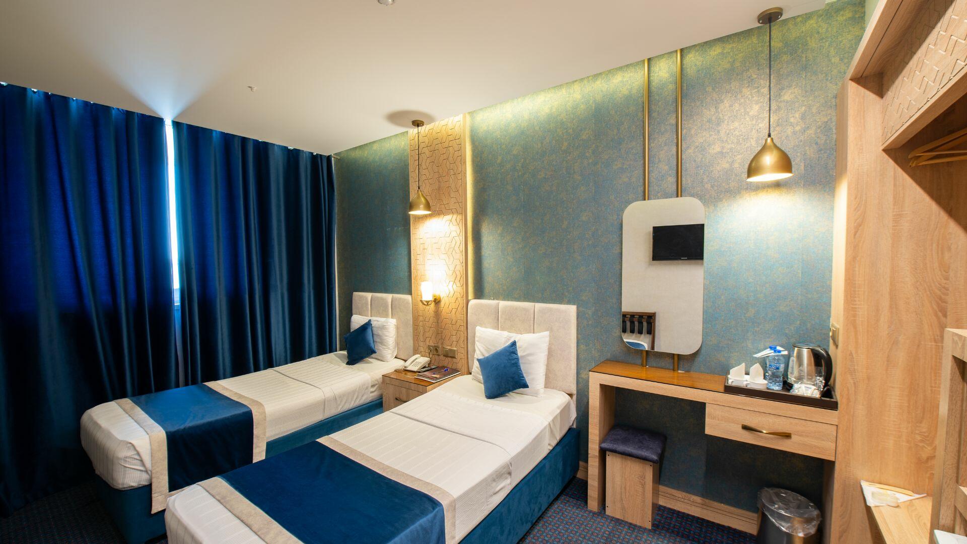 Setareh Hotel