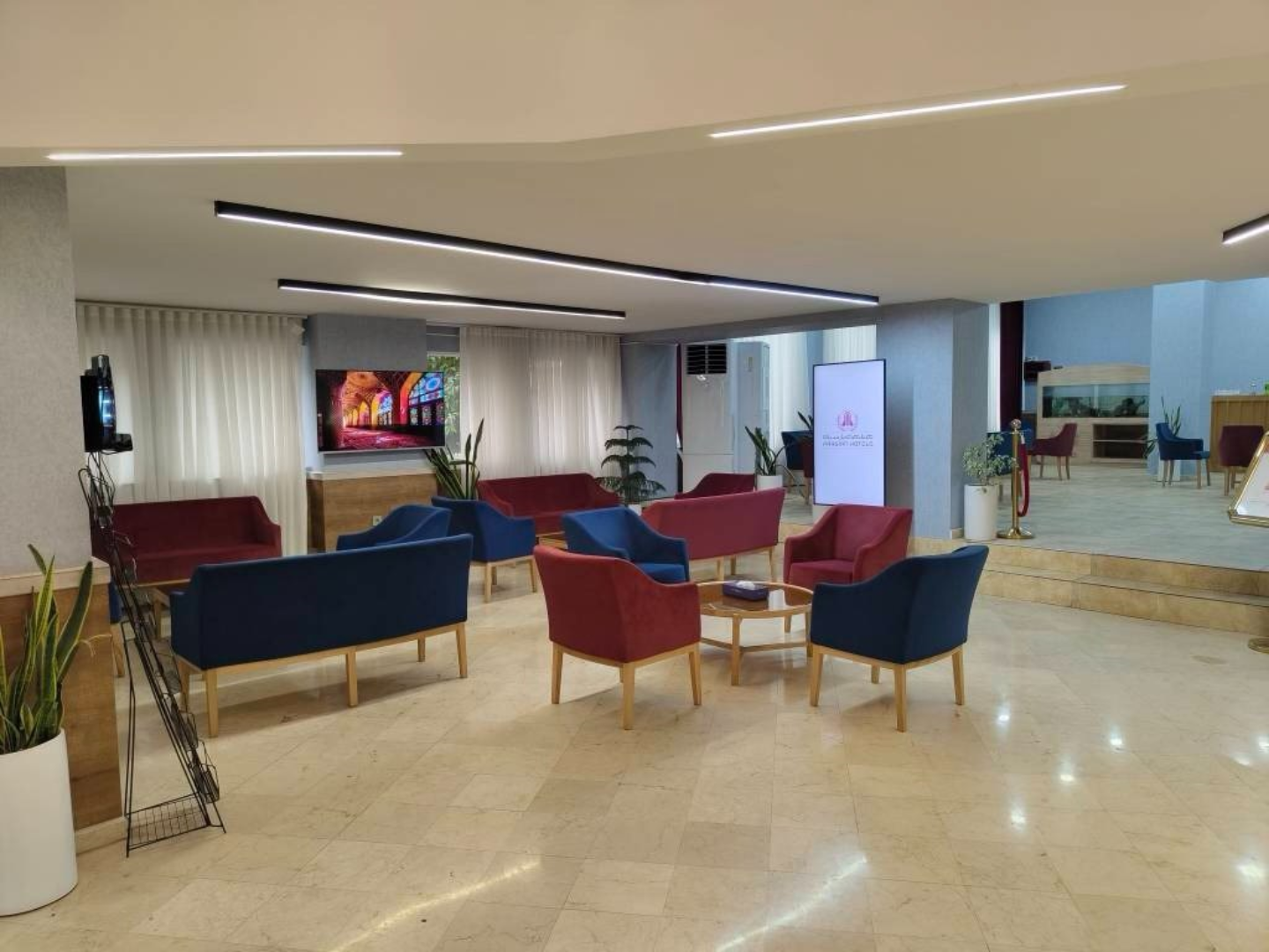 Shiraz Parsian Hotel