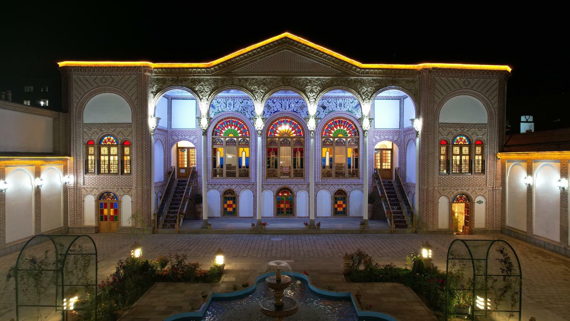 Sorkheyi Hotel