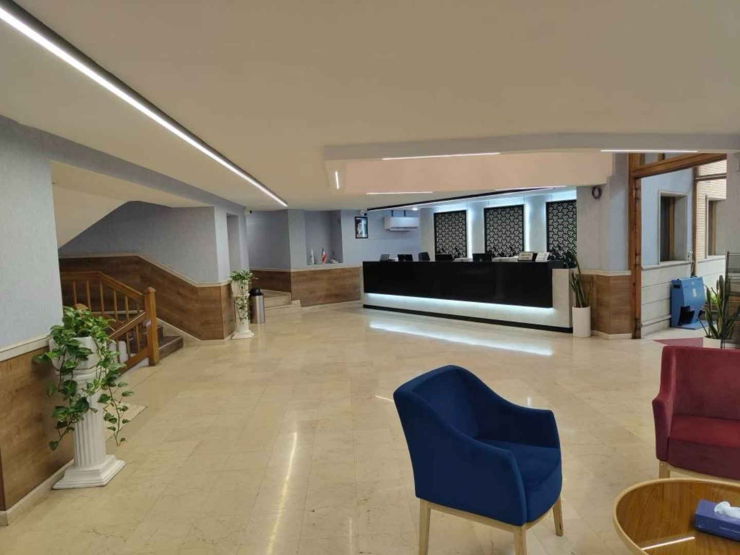 Shiraz Parsian Hotel