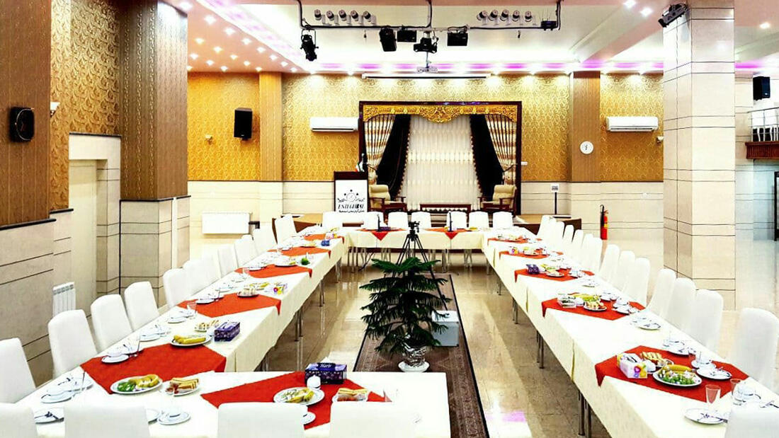 Esteghbal Hotel