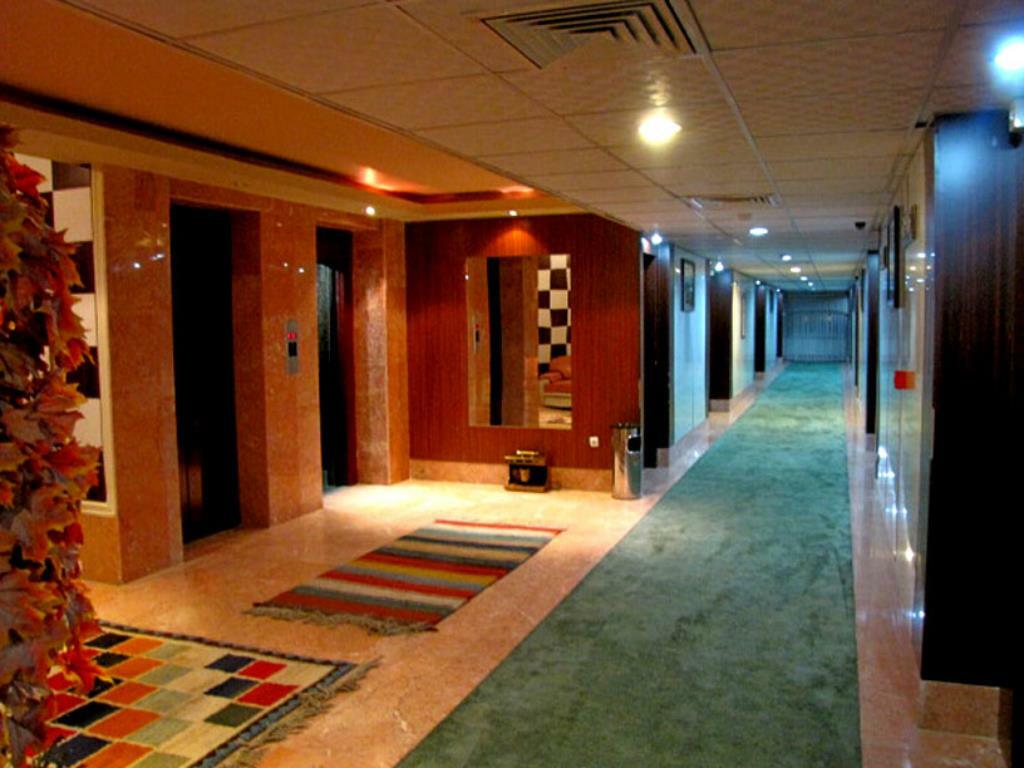 Persepolis Hotel