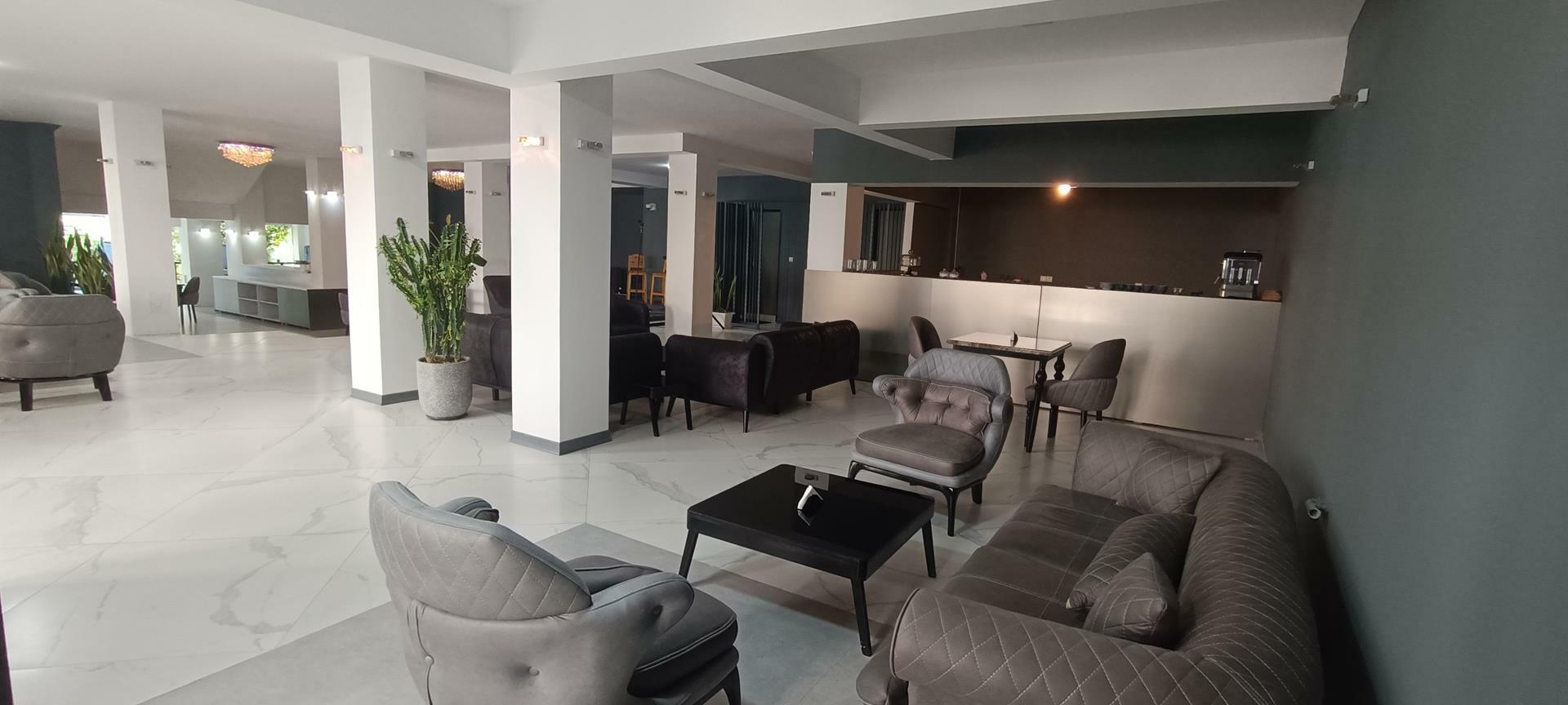 Rose Hotel