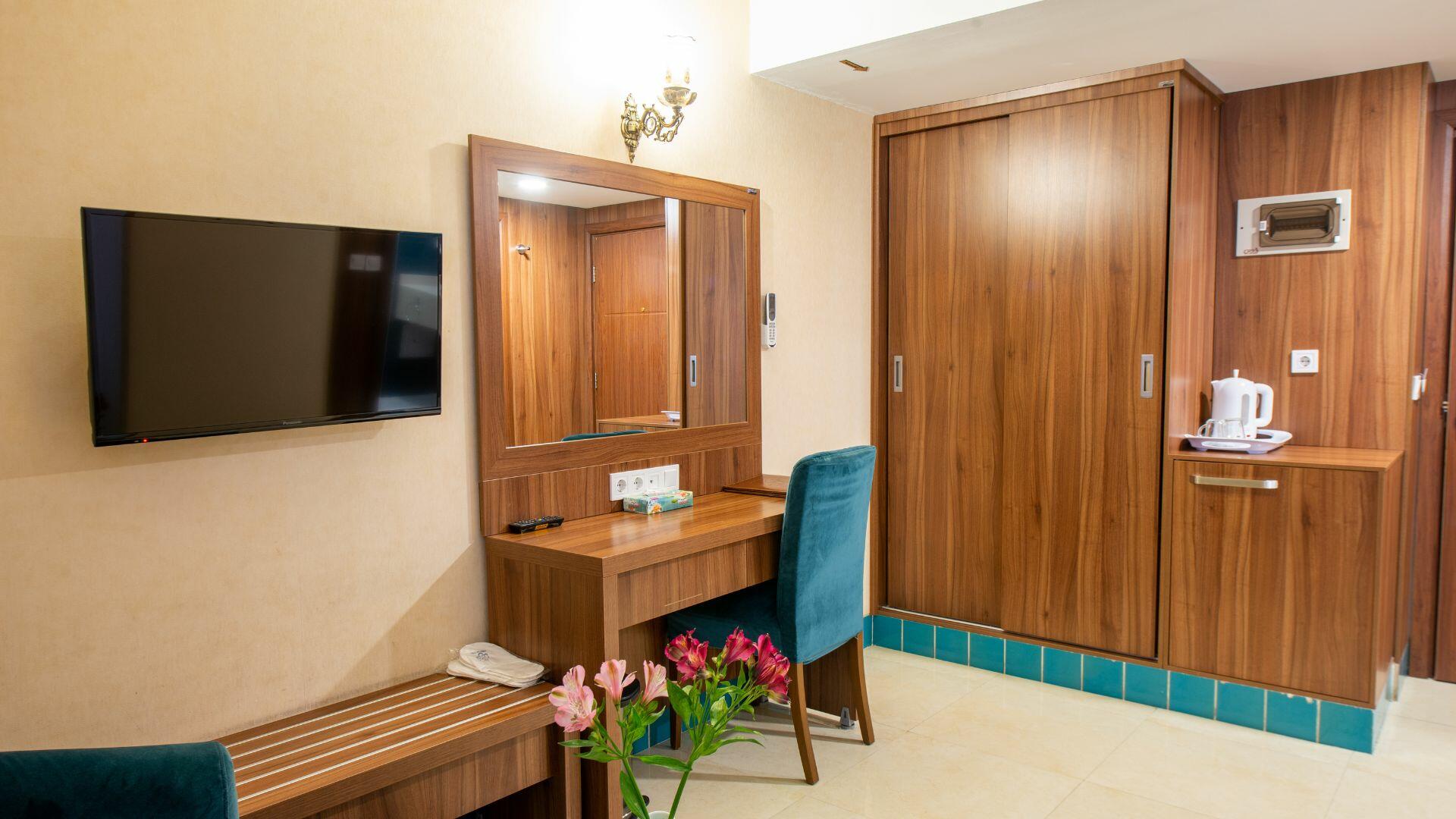 Arg Hotel