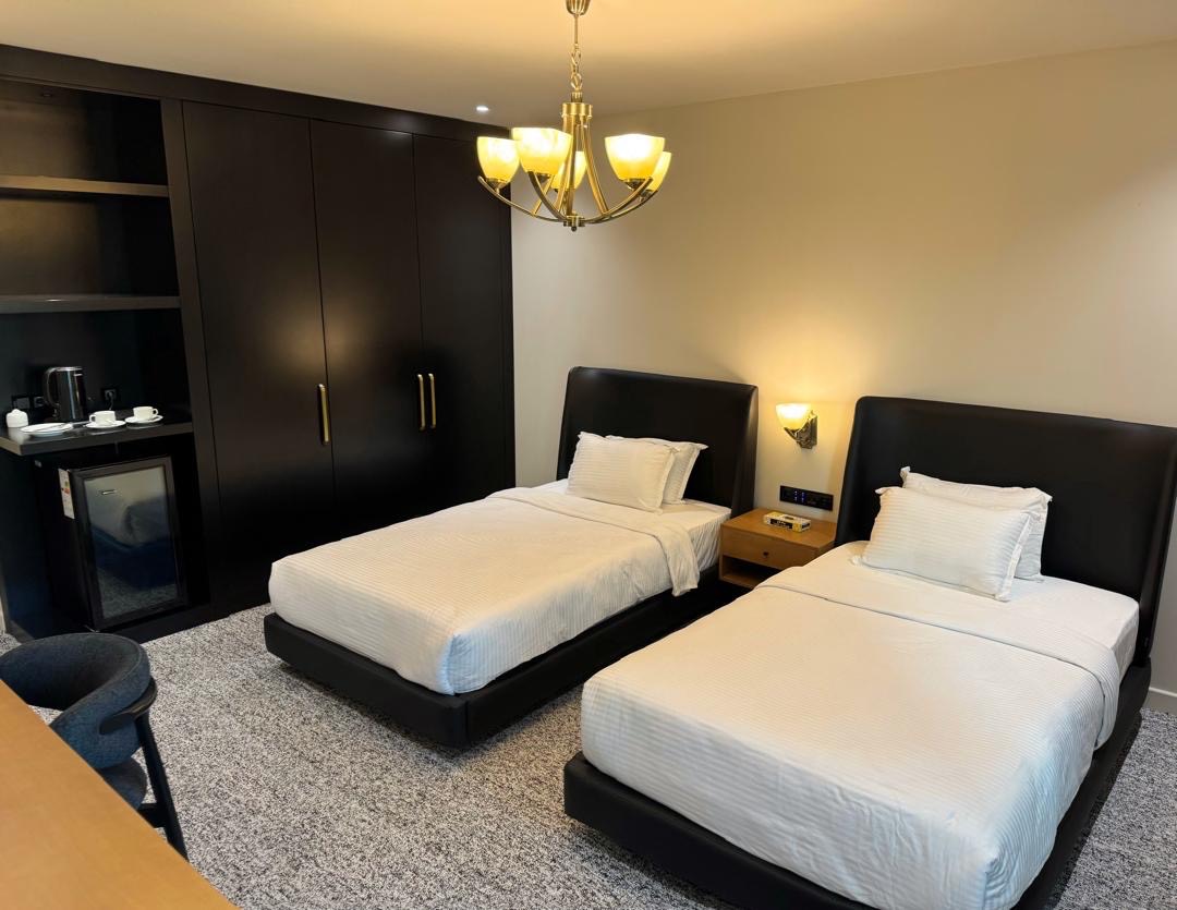 Raamtin Hotel