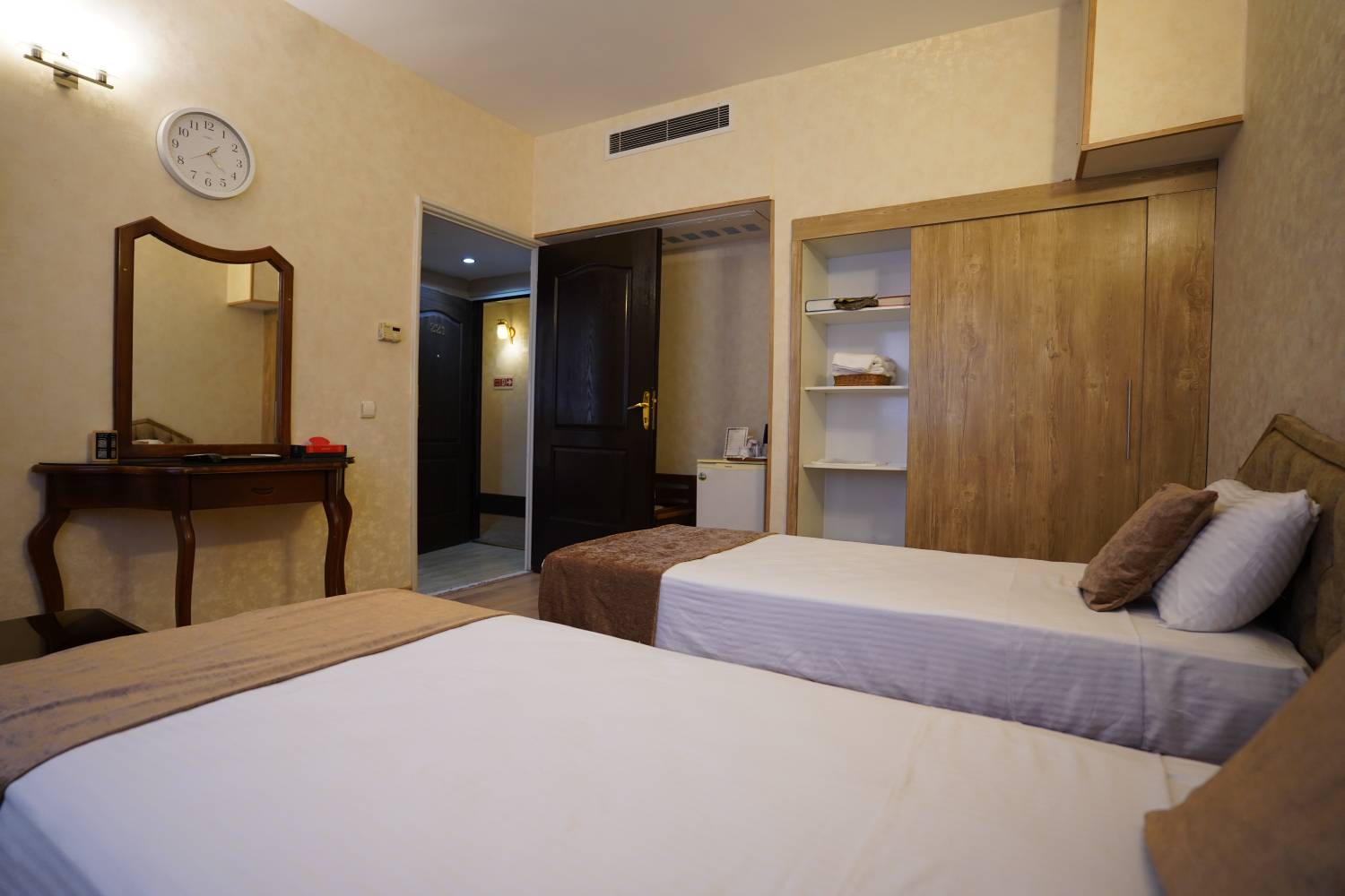 Park Saadi Hotel