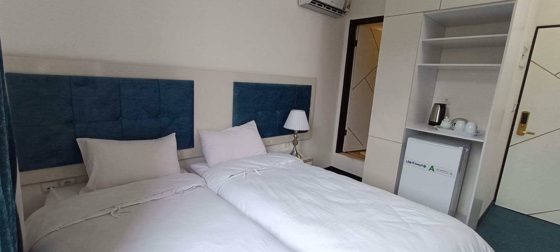 Rose Hotel