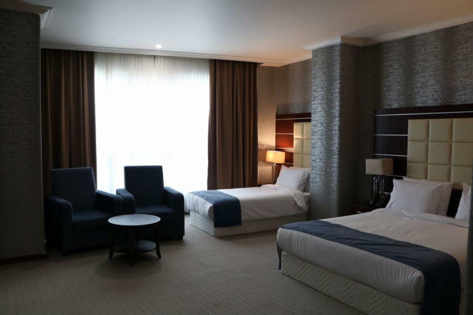 Diyako Palace Hotel