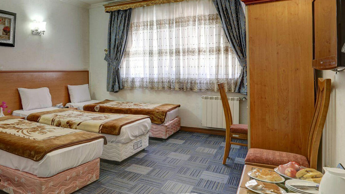 Bam Tourist Hotel
