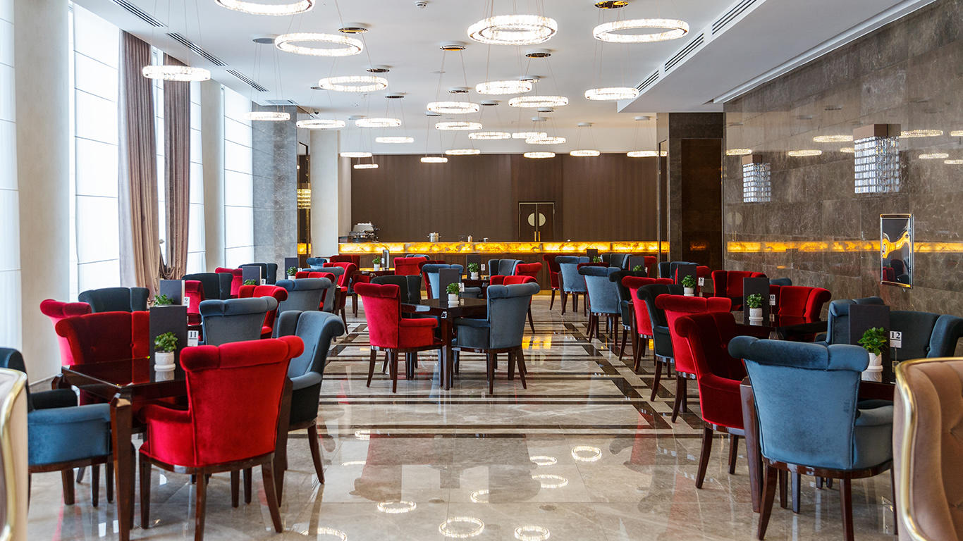 Laleh Park Hotel