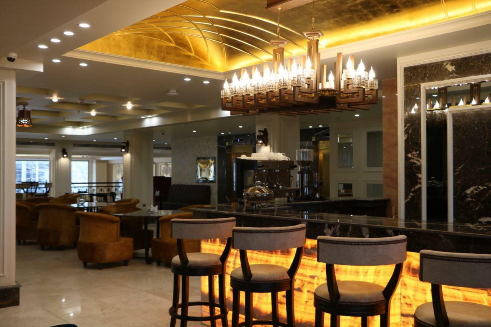 Diyako Palace Hotel