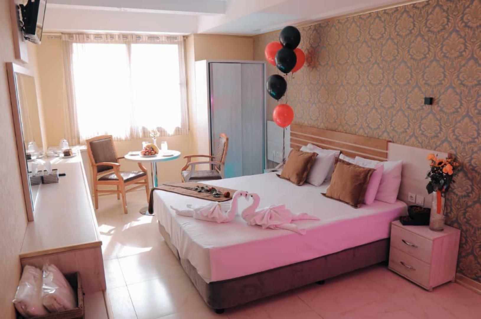 Sepahan Hotel