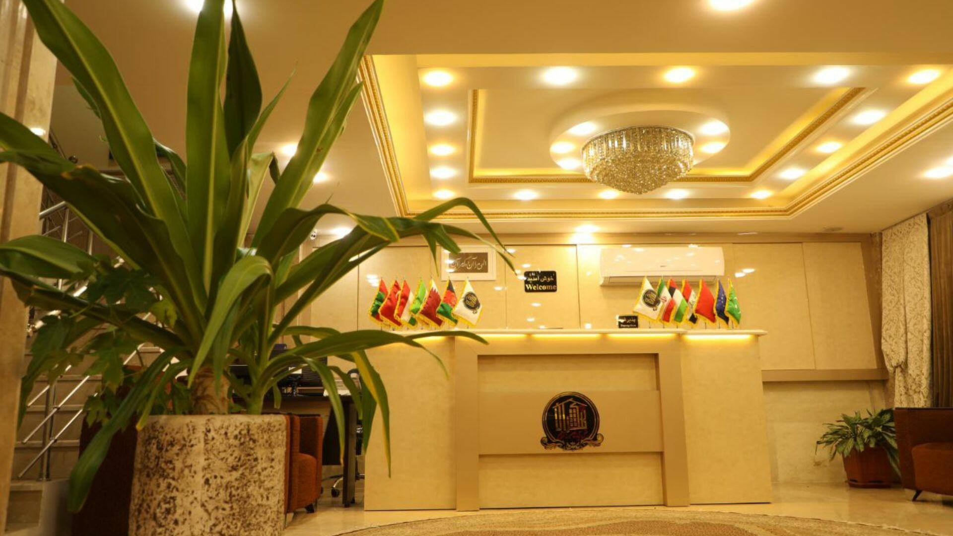 Rose Makoran Hotel