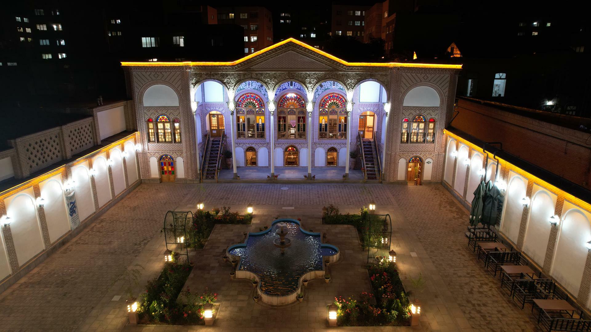 Sorkheyi Hotel