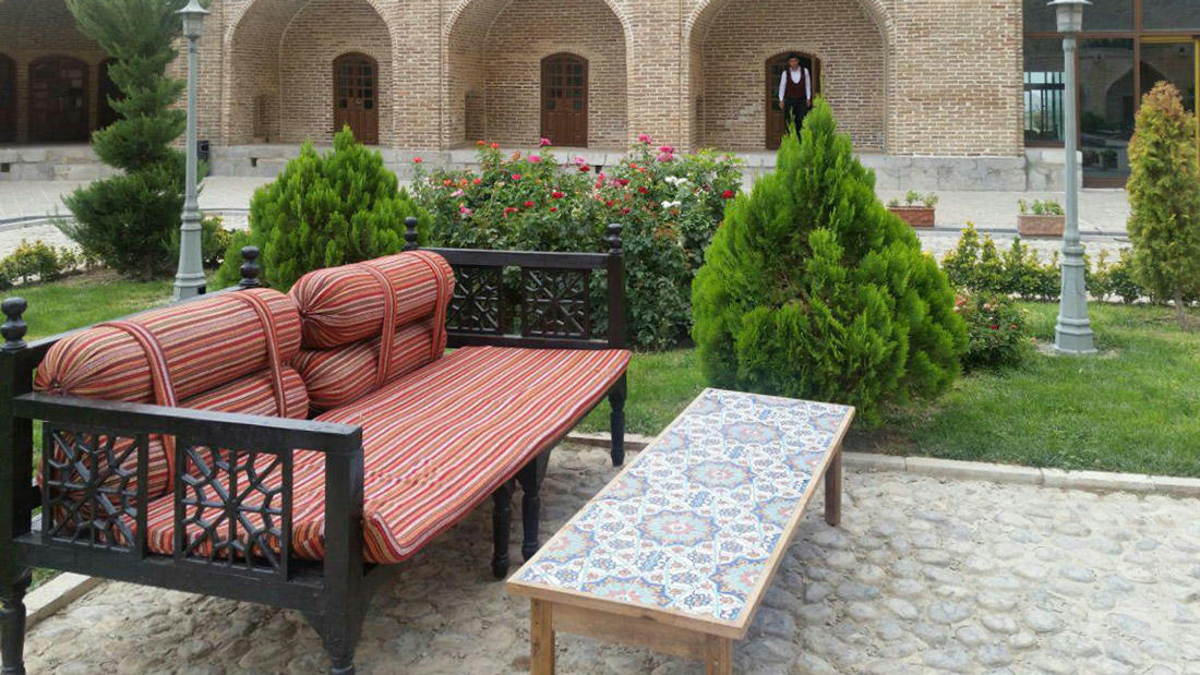 Laleh Bisotun Hotel