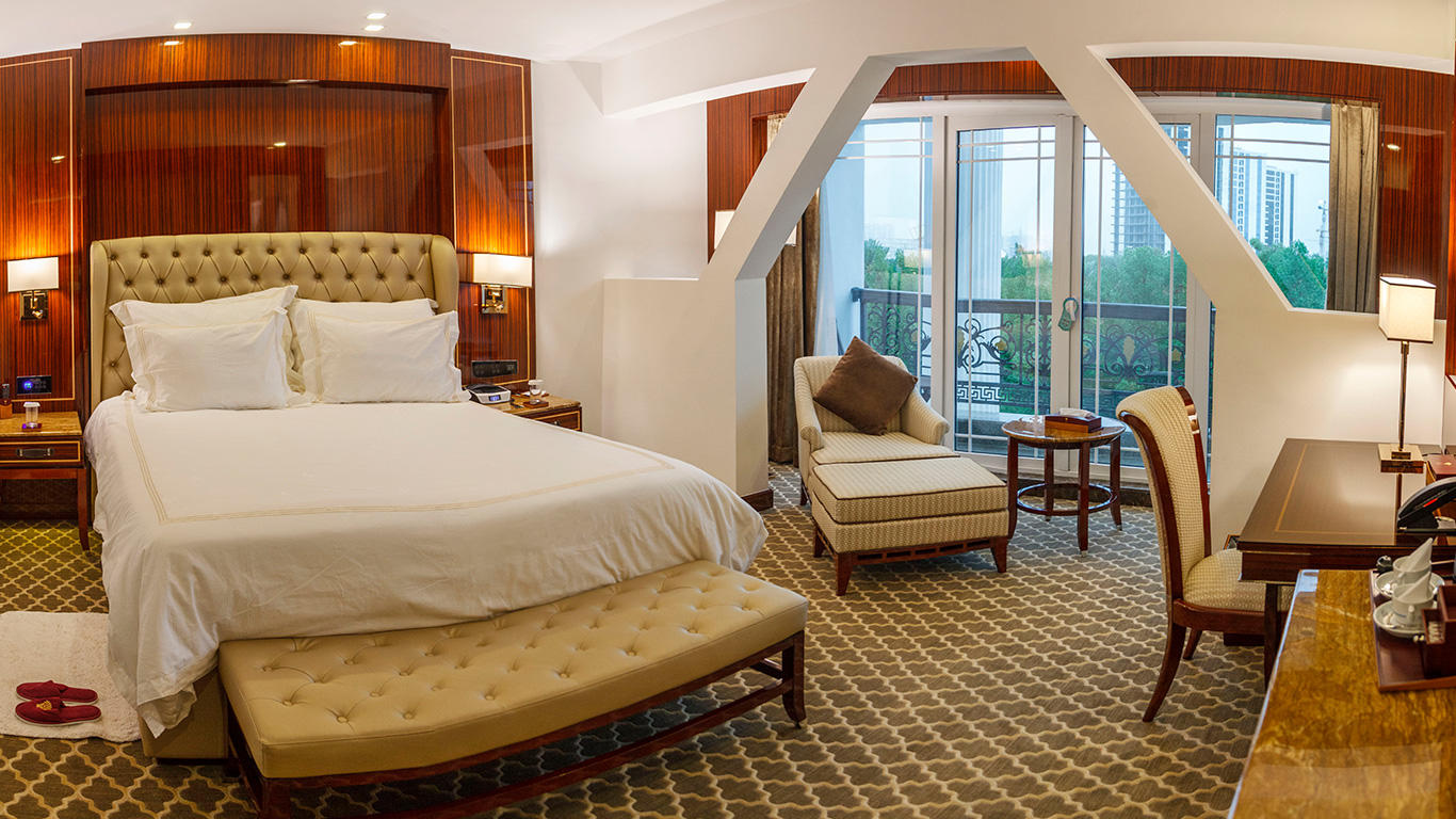 Dariush Grand Hotel