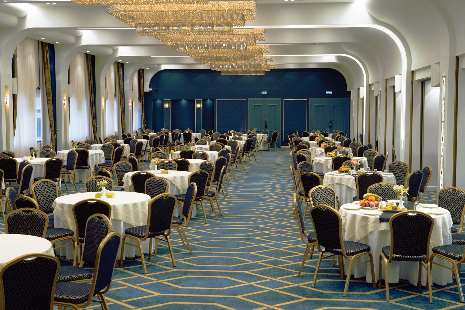 Parsian Kowsar Hotel