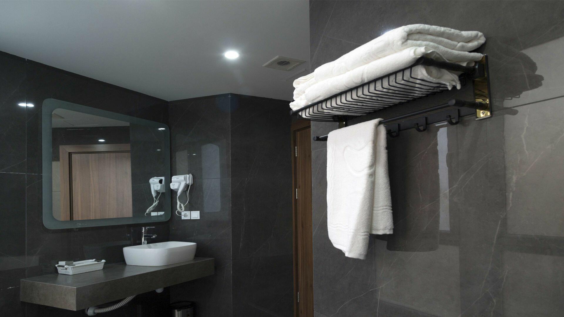 Yakamoz Hotel