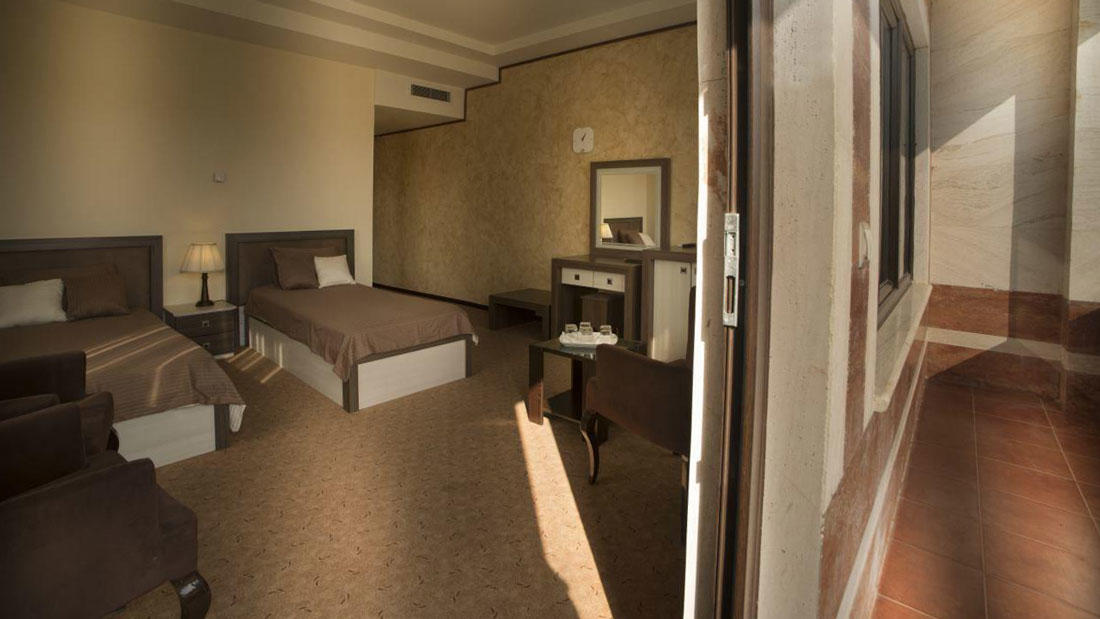 Moein Hotel