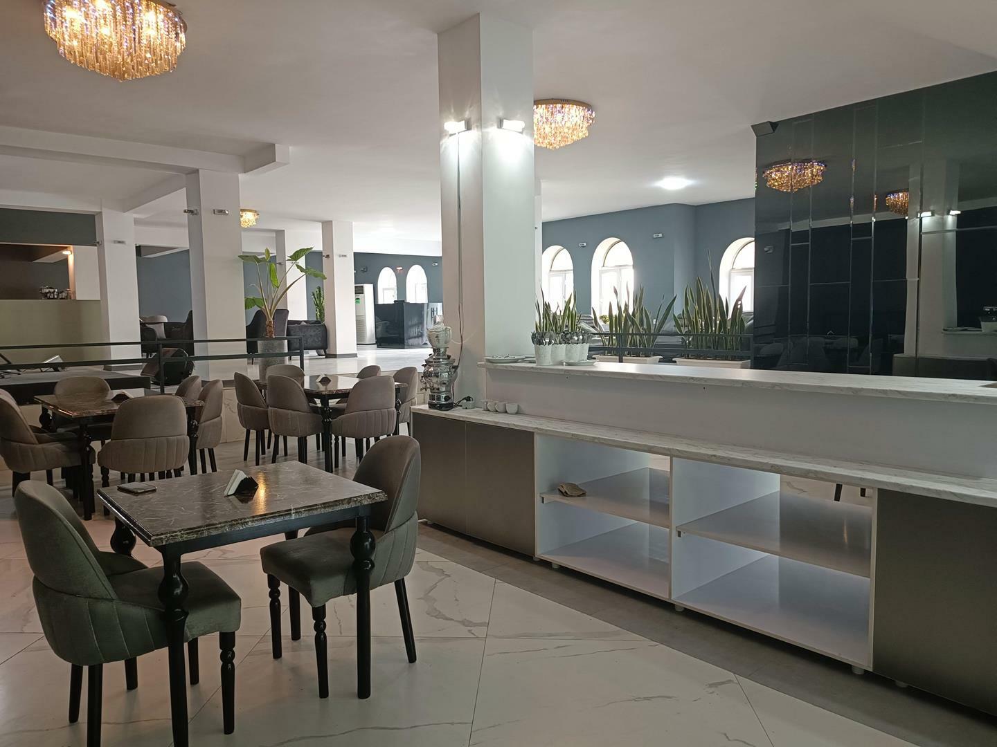 Rose Hotel