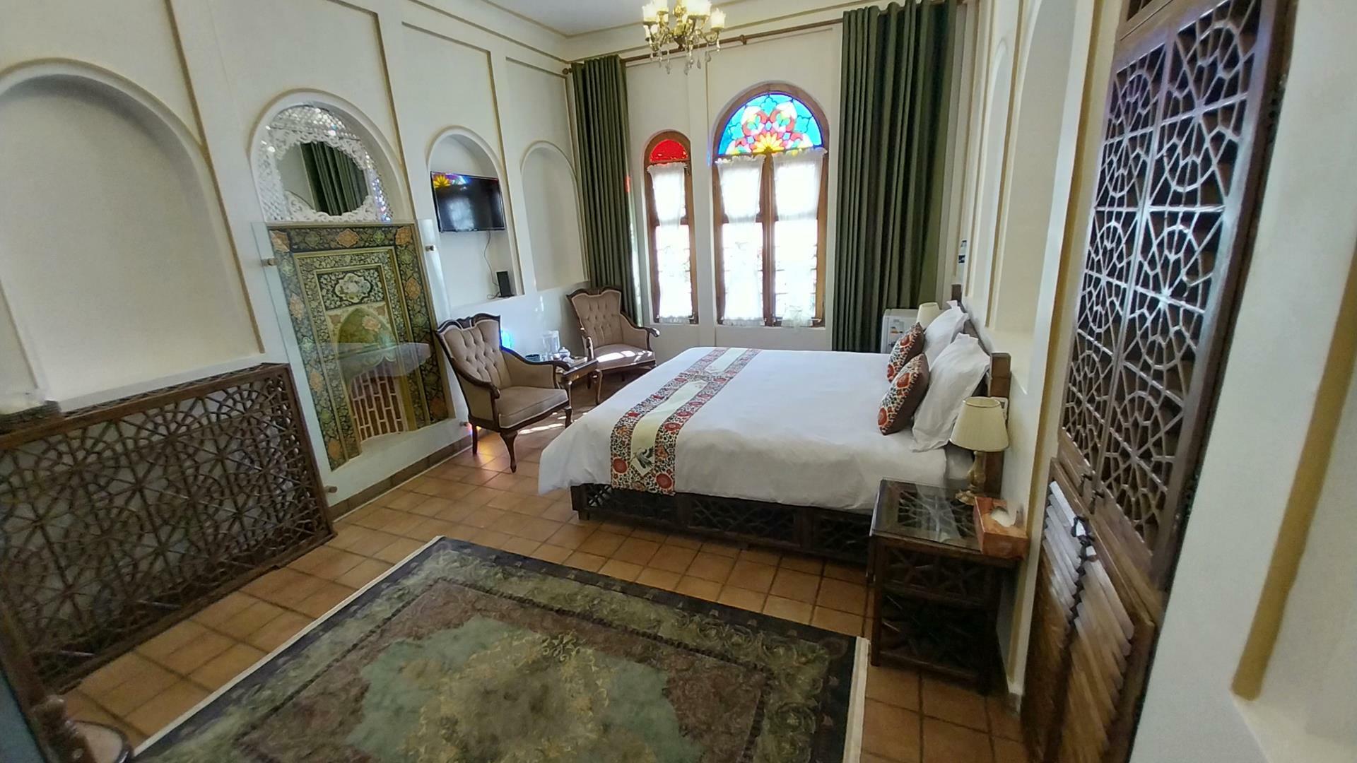 Sorkheyi Hotel