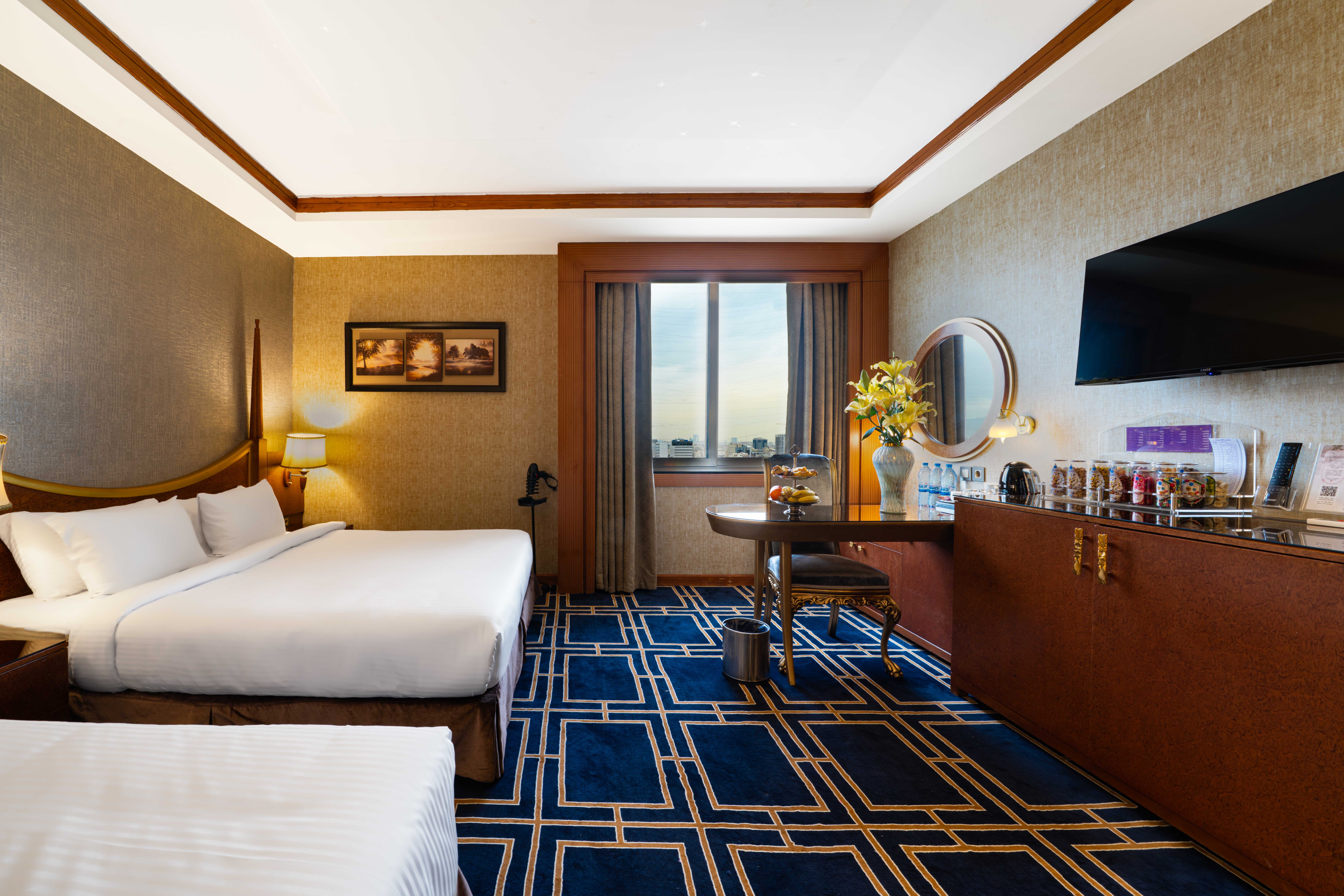 Darvishi Hotel