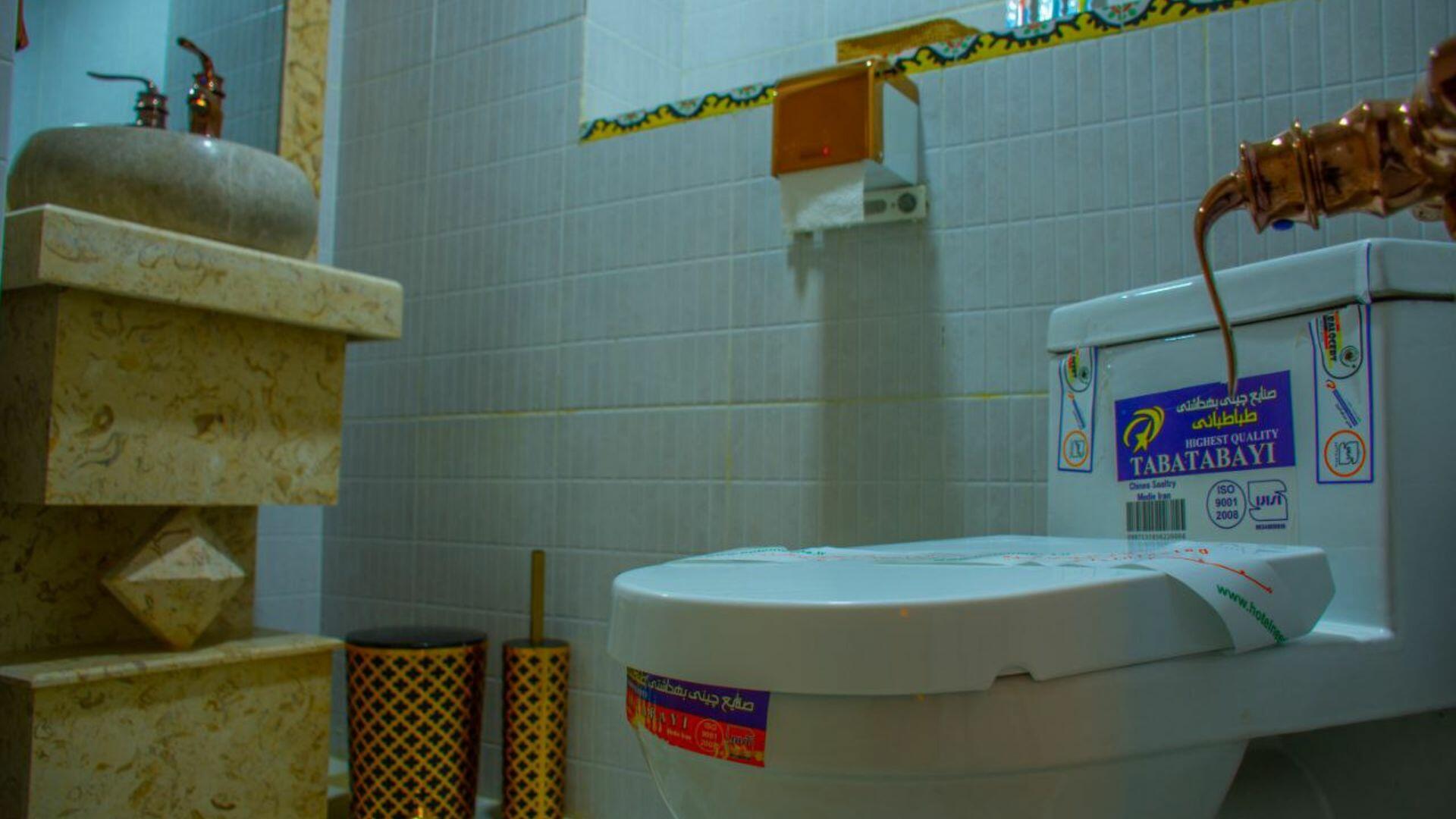 Tabesh Hotel