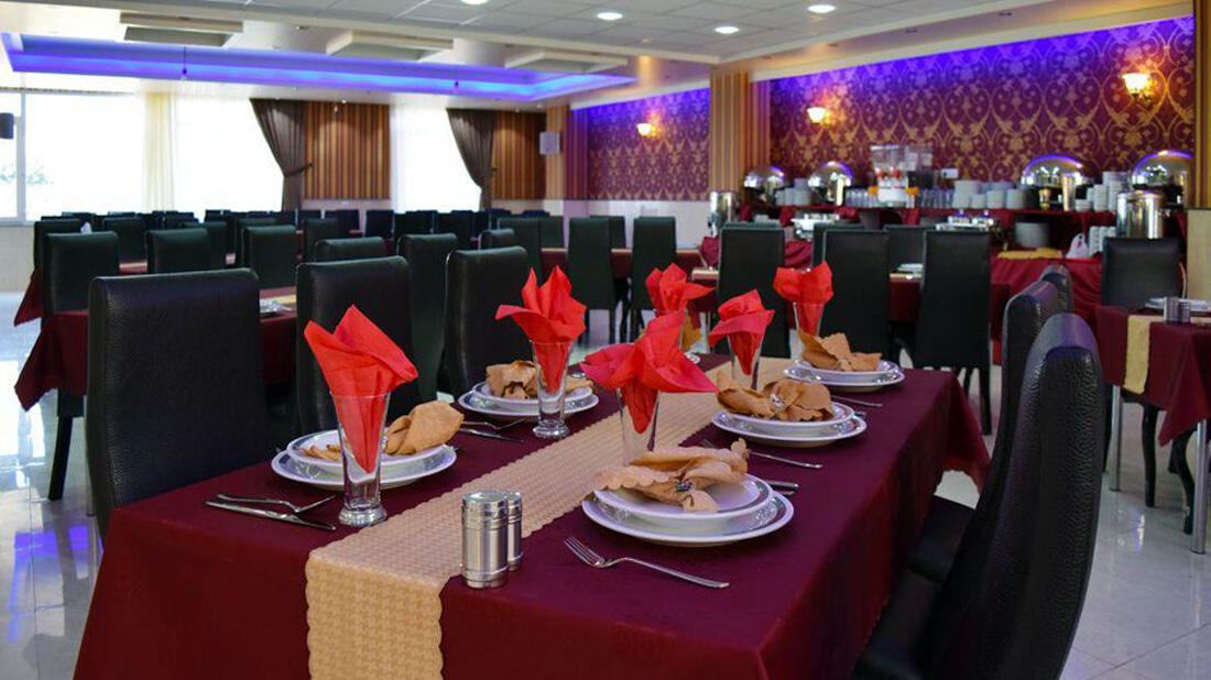 Esteghbal Hotel