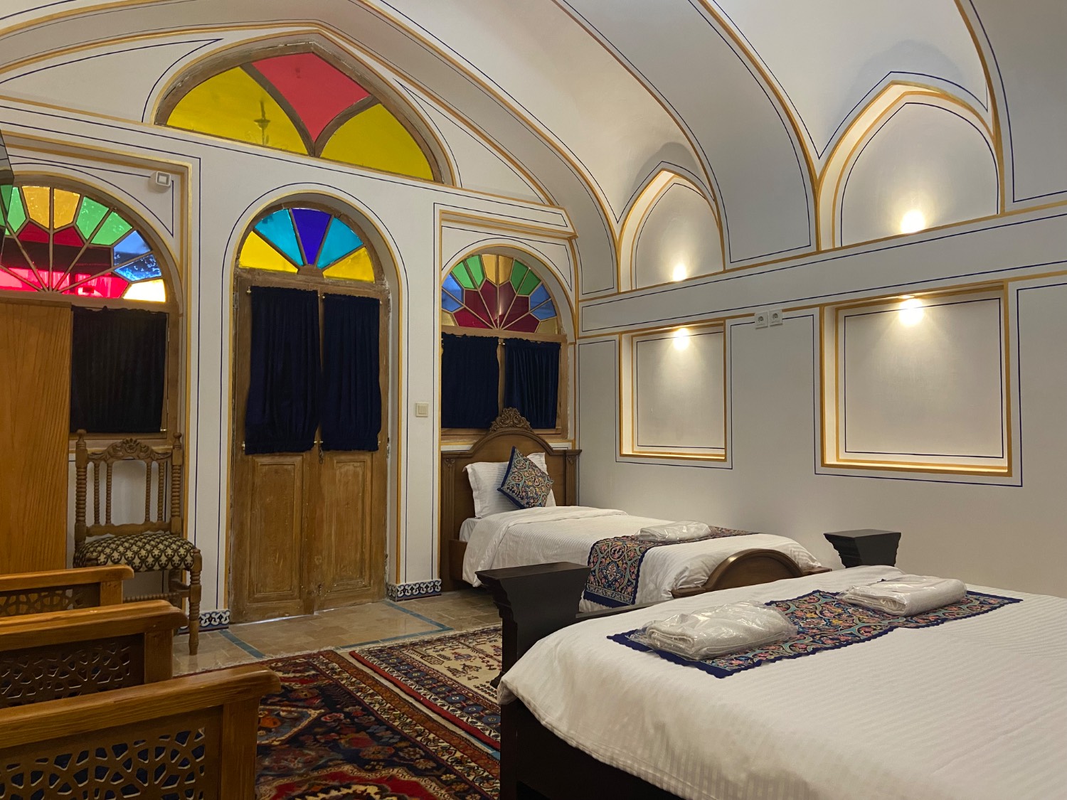 Yas Isfahan Hotel