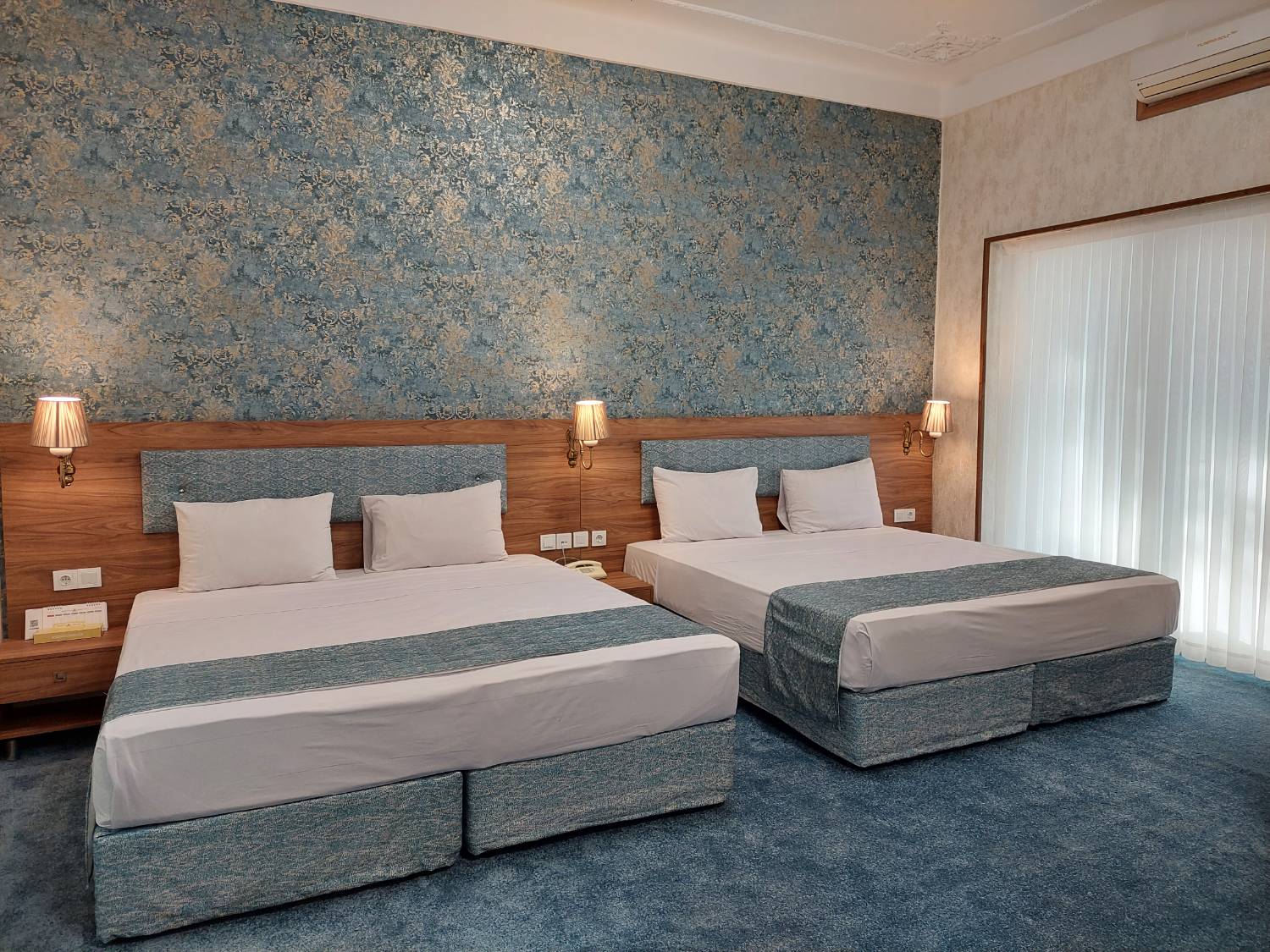 Parsian Buali Hotel