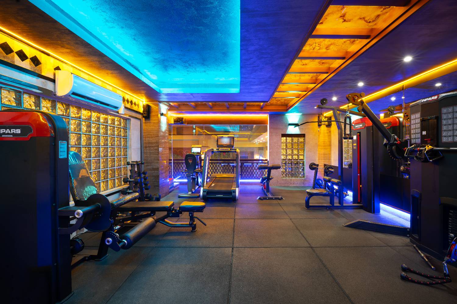 Darvishi Hotel