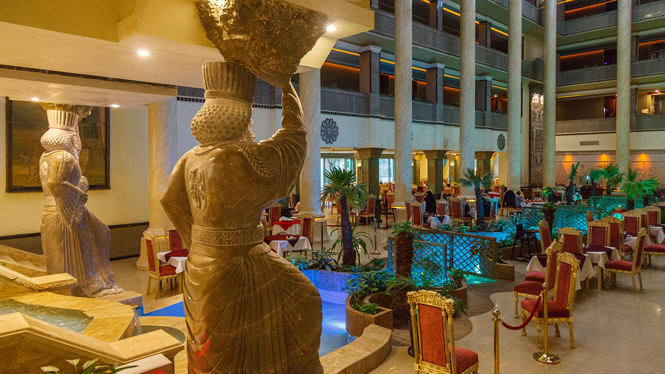 Dariush Grand Hotel
