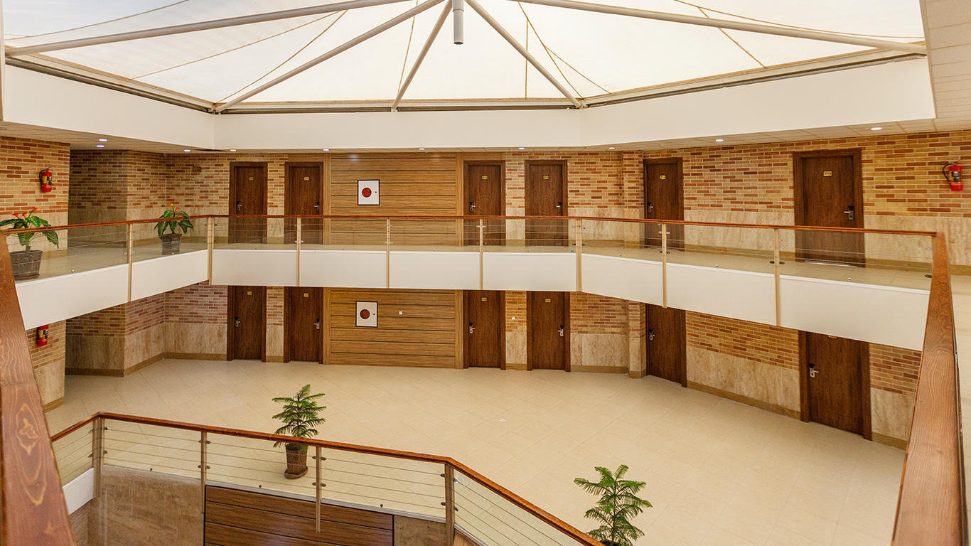 Nasir Al Molk Hotel
