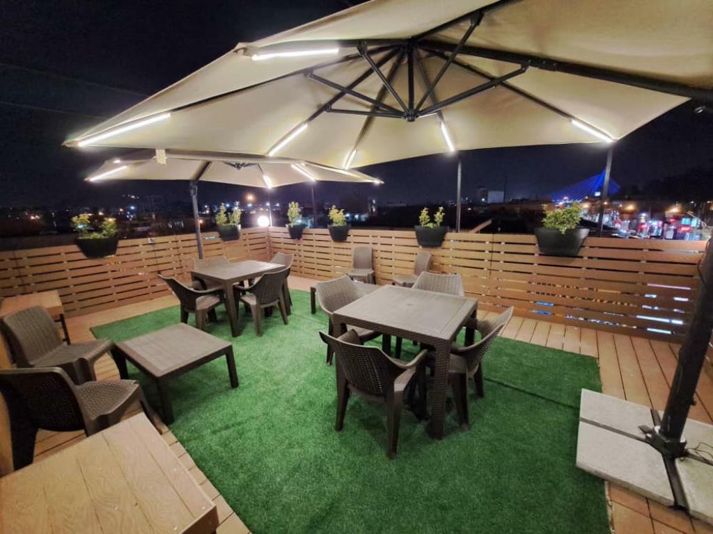 Larn Hotel