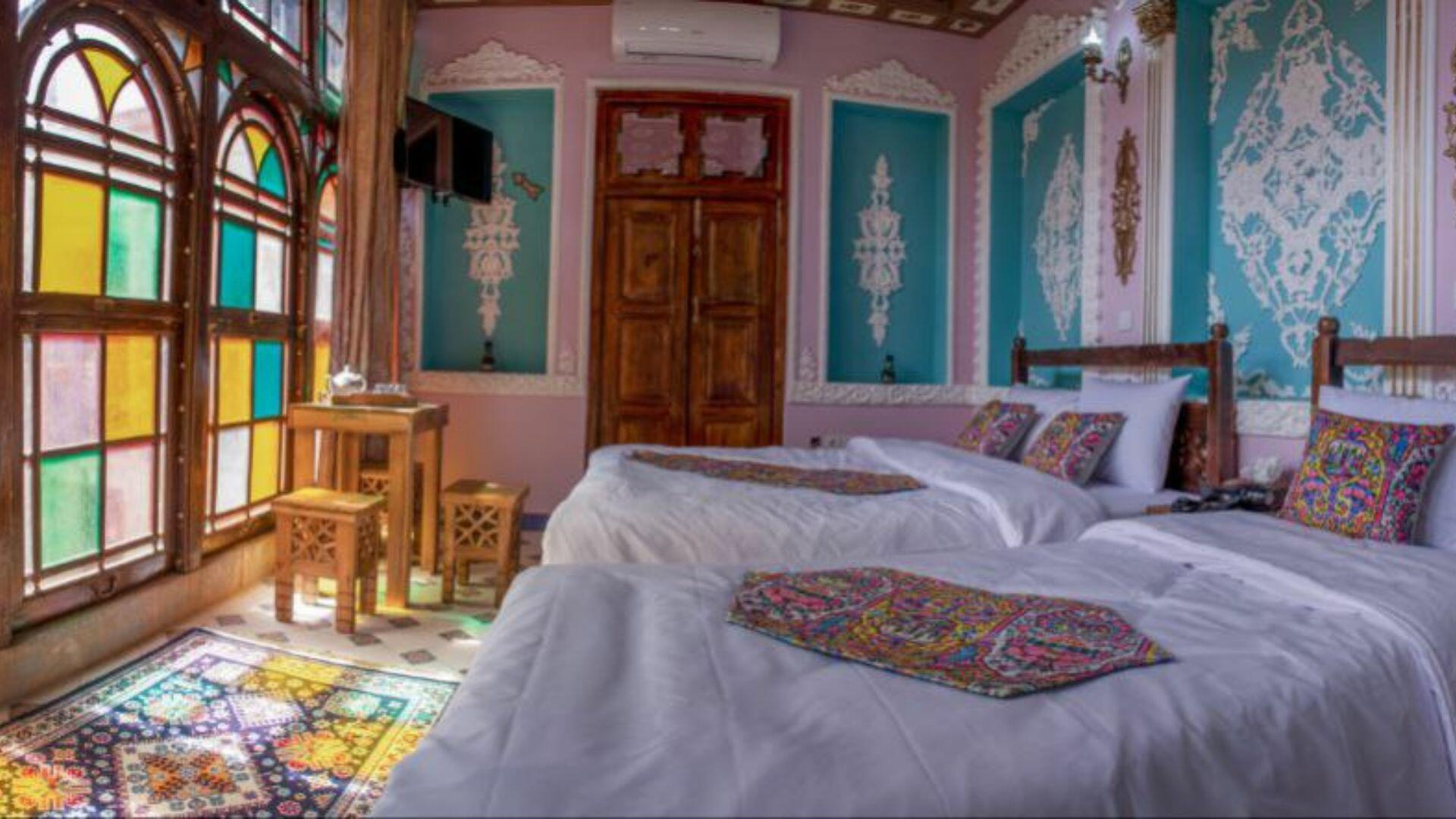 Tabesh Hotel